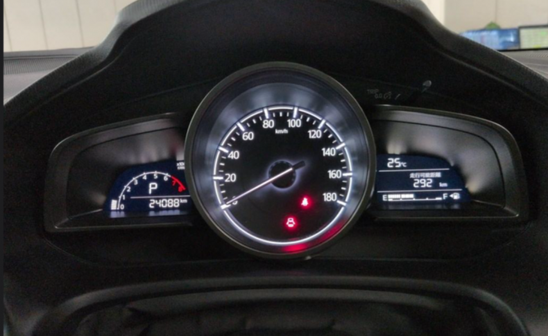 MAZDA AXELA 15S 2017