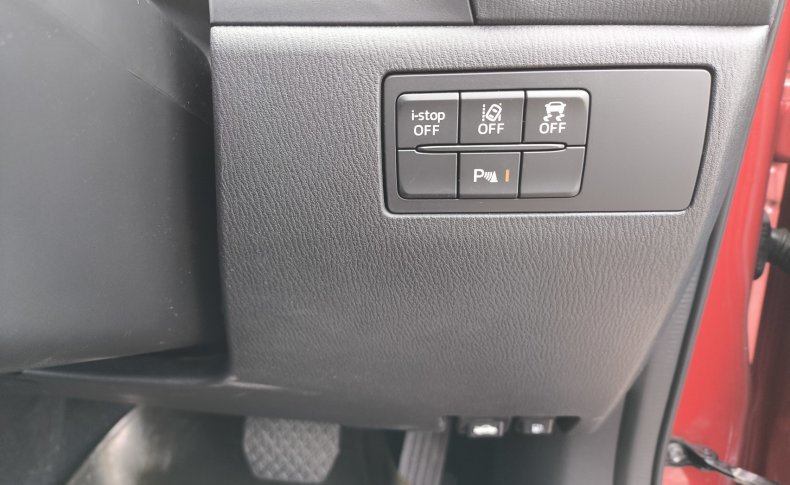 MAZDA AXELA 15S 2017
