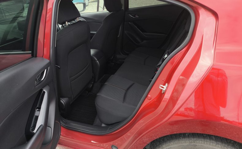 MAZDA AXELA 15S 2017