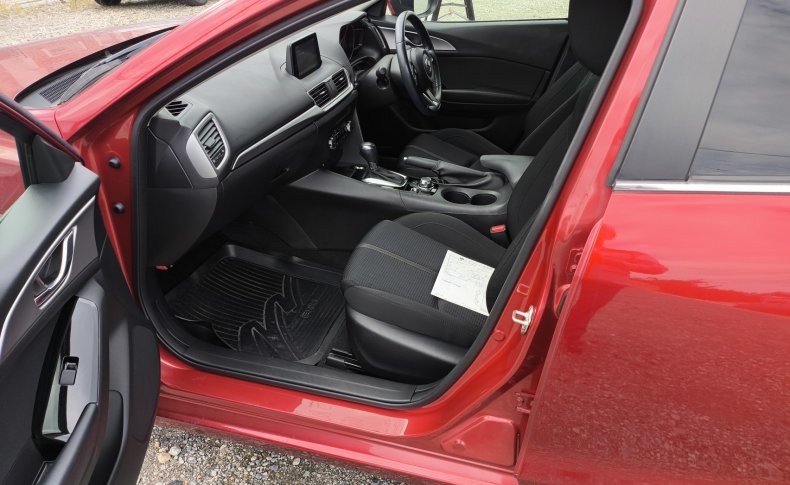 MAZDA AXELA 15S 2017