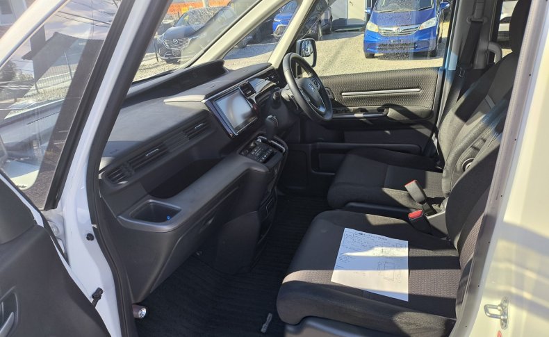 HONDA STEPWGN SPADA SPADA HONDA SENSING 2017
