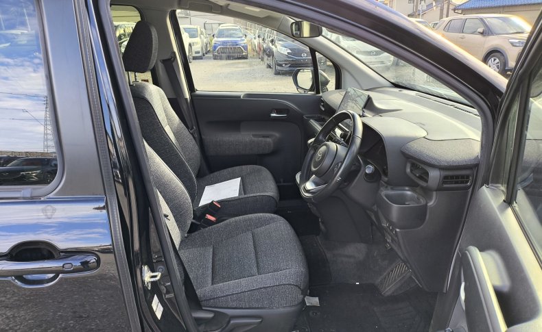 TOYOTA SIENTA Z 2023