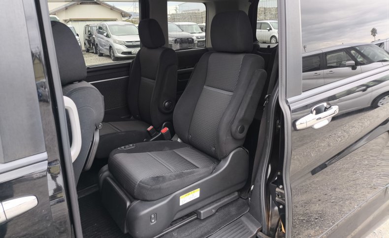 HONDA STEPWGN SPADA SPADA 7 PESRON 2015