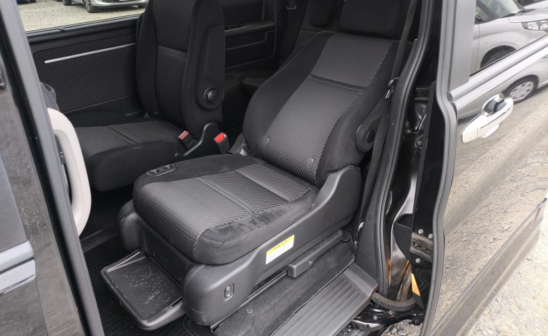 HONDA STEPWGN SPADA SPADA 7 PESRON 2015