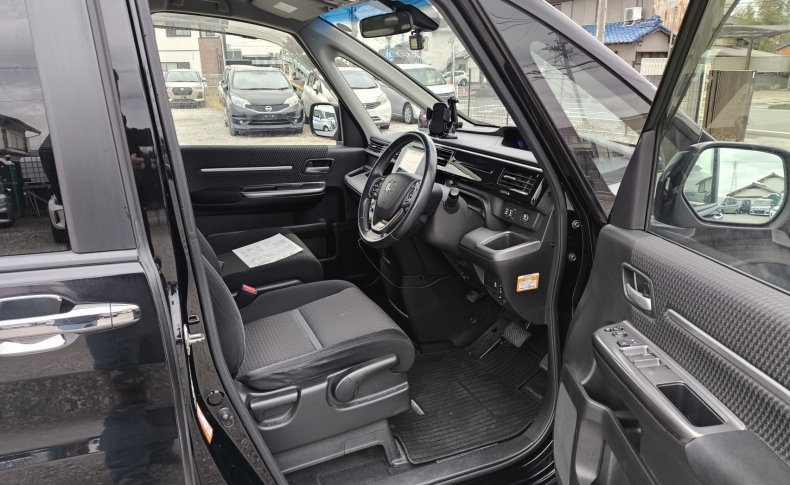HONDA STEPWGN SPADA SPADA 7 PESRON 2015