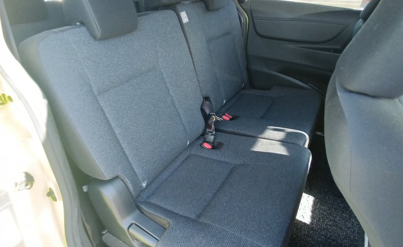 TOYOTA SIENTA X 2015