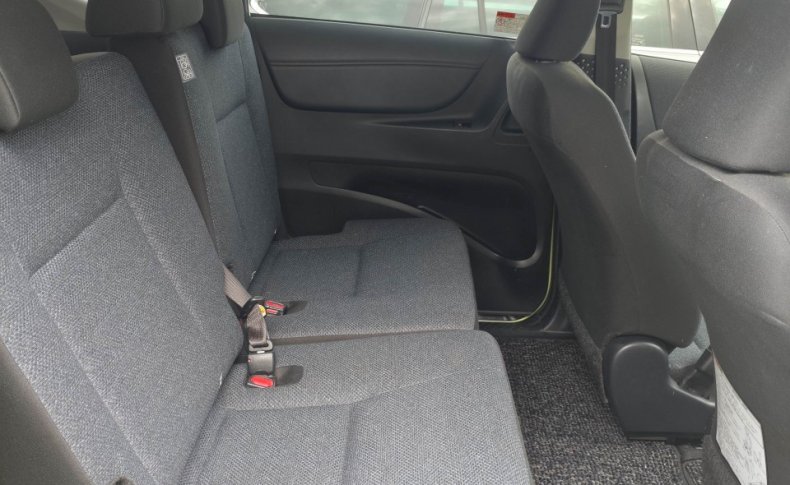 TOYOTA SIENTA X 2015