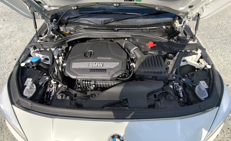 BMW 1-SERIES 118i 2021