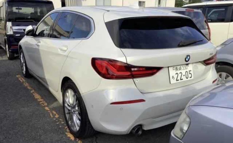 BMW 1-SERIES 118i 2021