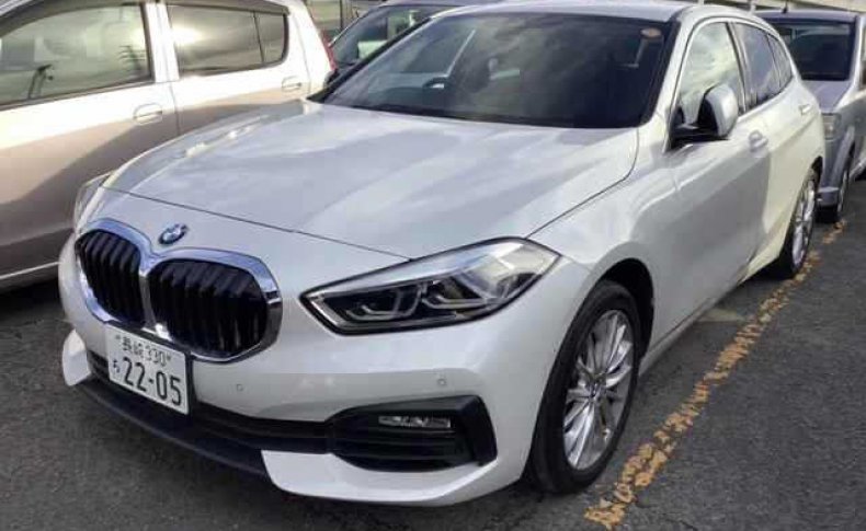 BMW 1-SERIES 118i 2021