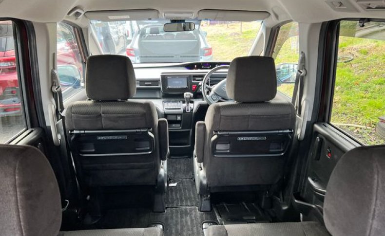 HONDA STEPWGN SPADA HONDA SENSING 2017