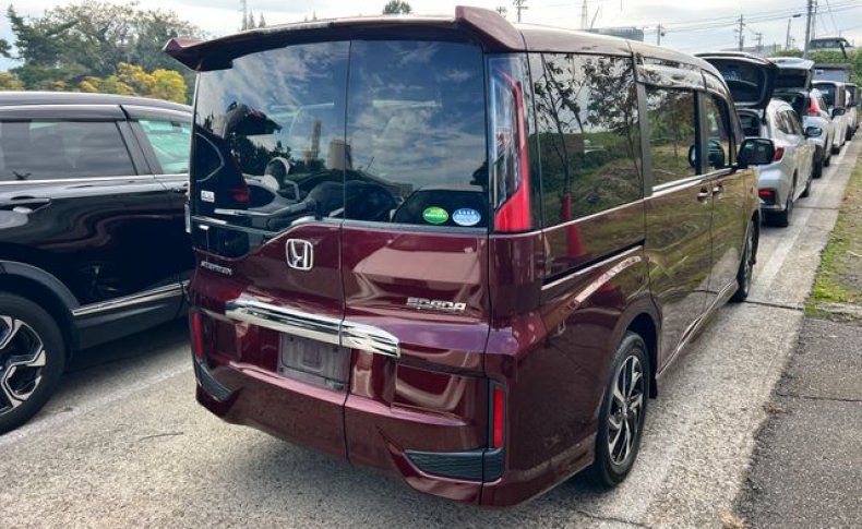HONDA STEPWGN SPADA HONDA SENSING 2017