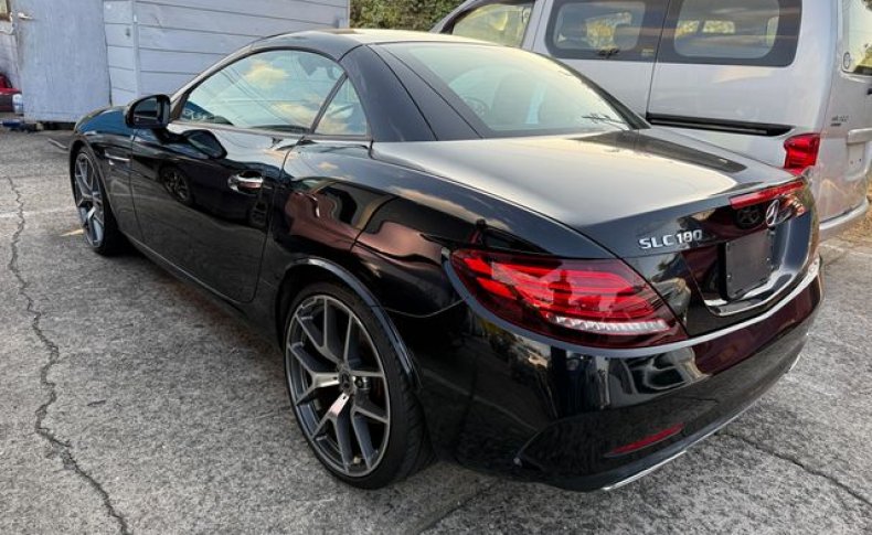 MERCEDES BENZ SLC 180 SPORTS 2016