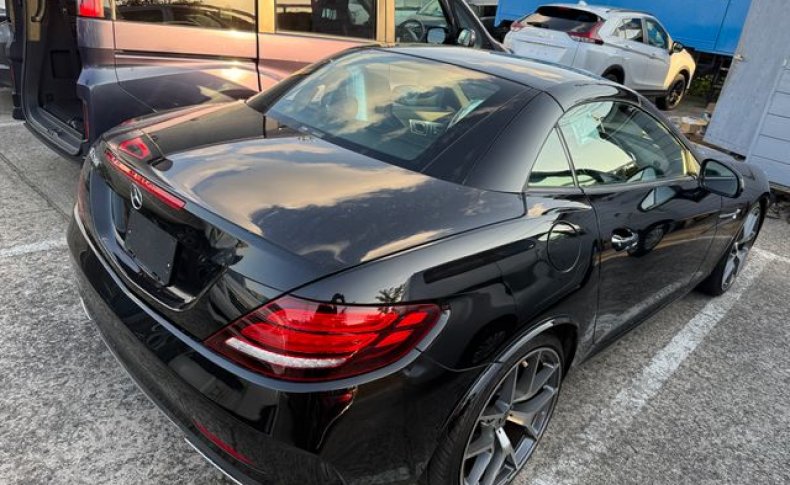 MERCEDES BENZ SLC 180 SPORTS 2016