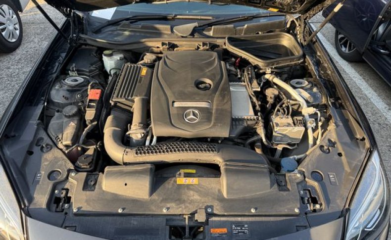 MERCEDES BENZ SLC 180 SPORTS 2016