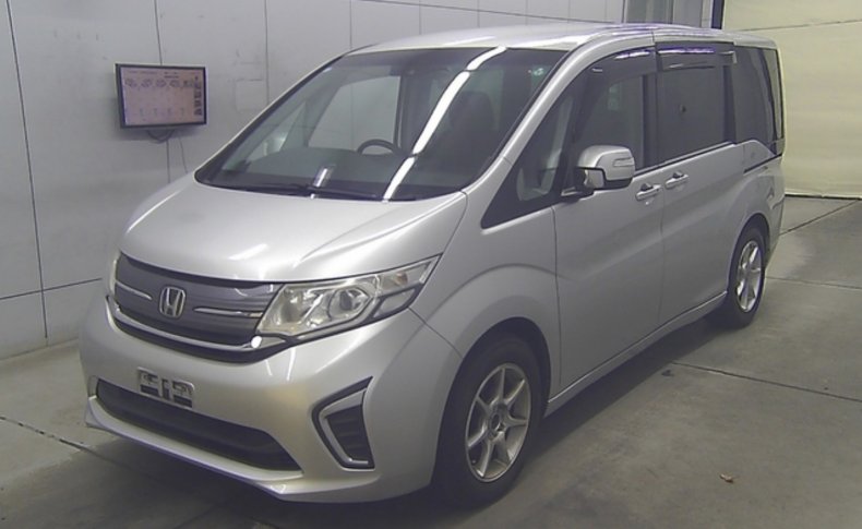 HONDA STEPWGN G 8 МЕСТ 2015