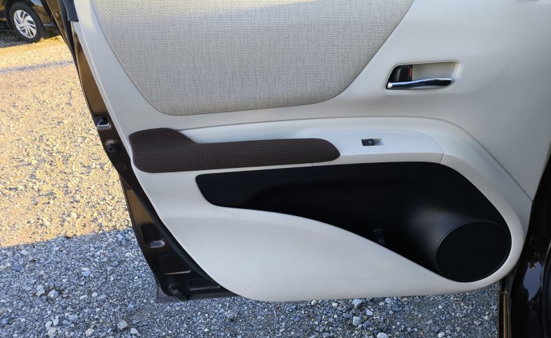 TOYOTA SIENTA G 4 WD 2017
