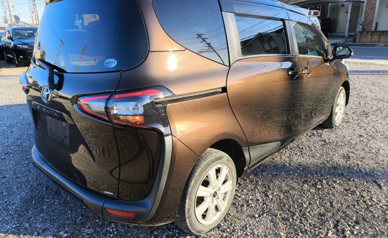 TOYOTA SIENTA G 4 WD 2017