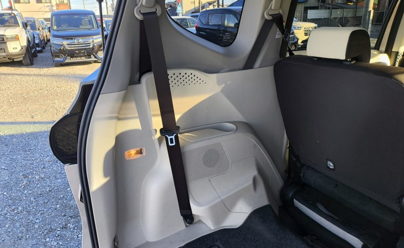 TOYOTA SIENTA X 4WD 2015