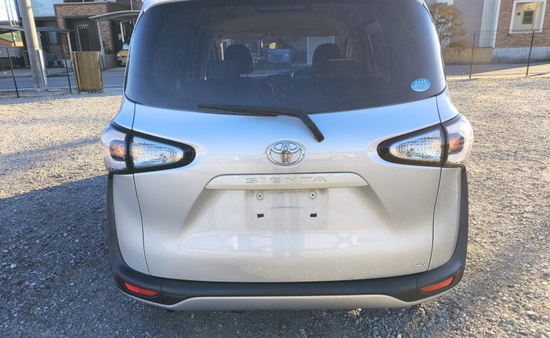 TOYOTA SIENTA X 4WD 2015