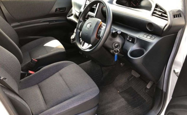 TOYOTA SIENTA X 4WD 2019