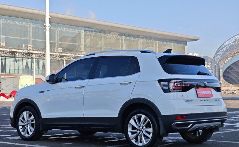 VOLKSWAGEN T-CROSS  2021
