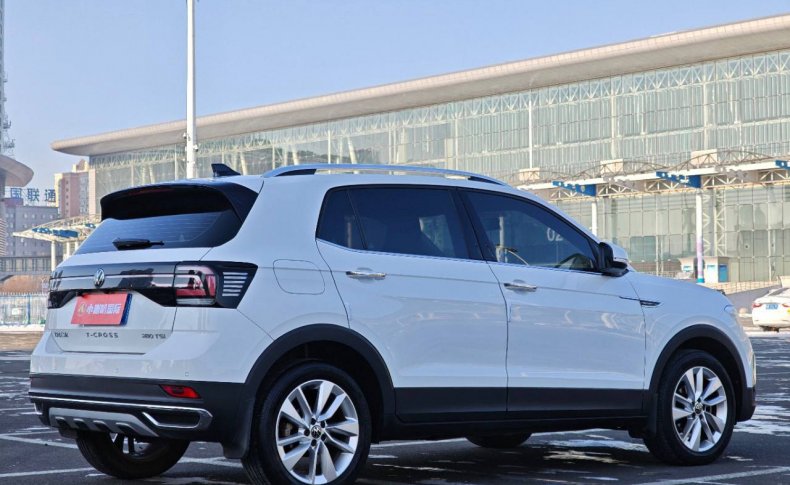 VOLKSWAGEN T-CROSS  2021