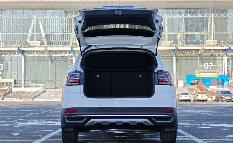 VOLKSWAGEN T-CROSS  2021