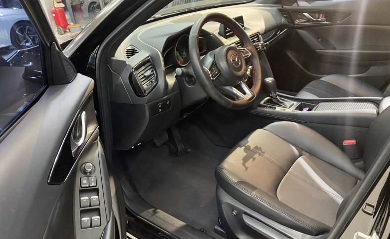 MAZDA CX-4 MID 2023