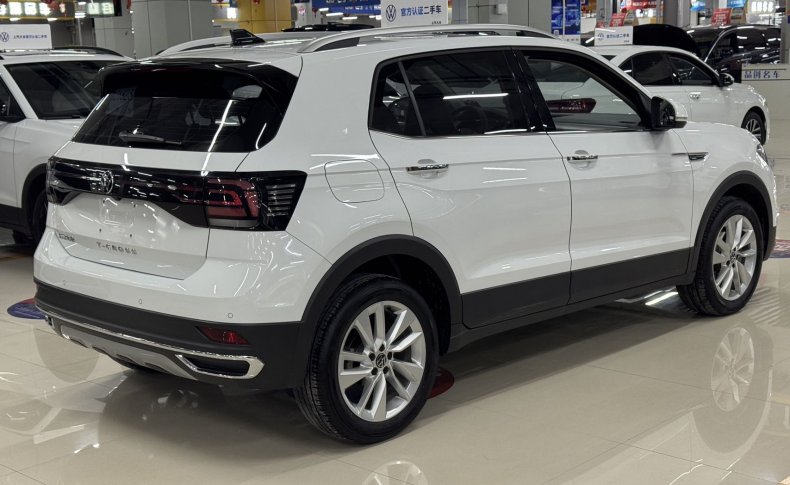 VOLKSWAGEN T-CROSS  2022
