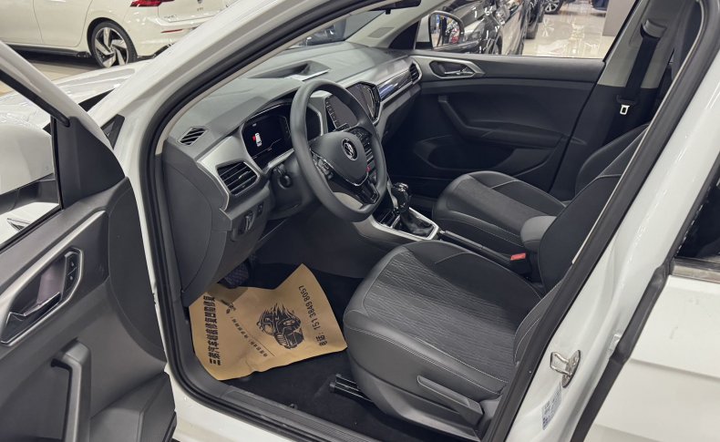 VOLKSWAGEN T-CROSS  2022