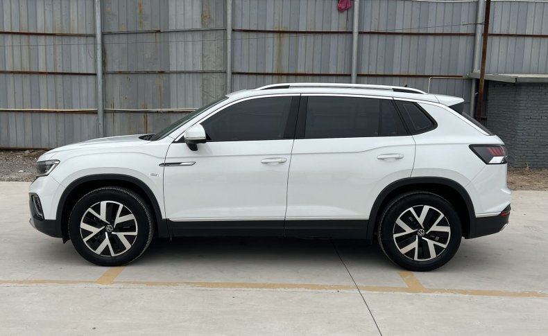 VOLKSWAGEN TAYRON  2022