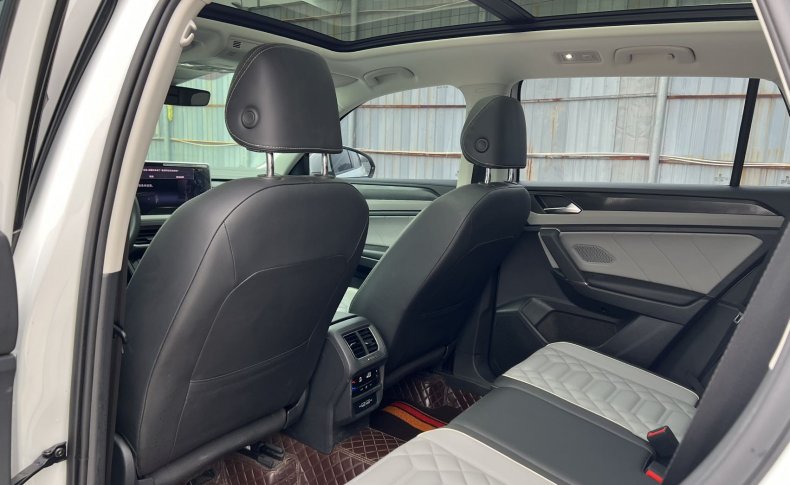 VOLKSWAGEN TAYRON  2022