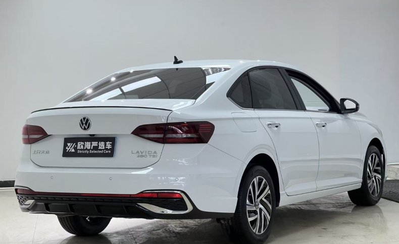 VOLKSWAGEN LAVIDA  2022