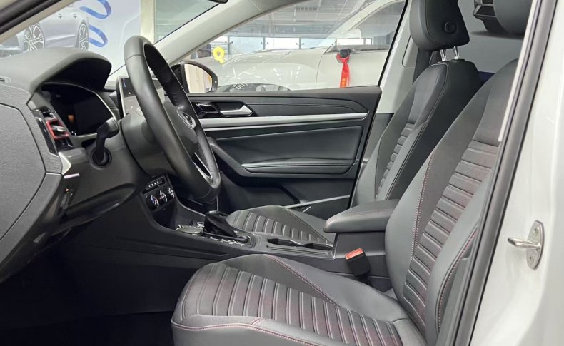 VOLKSWAGEN LAVIDA  2022