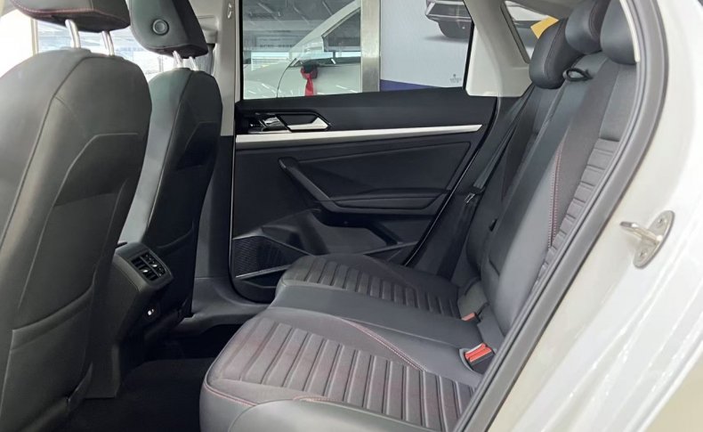 VOLKSWAGEN LAVIDA  2022