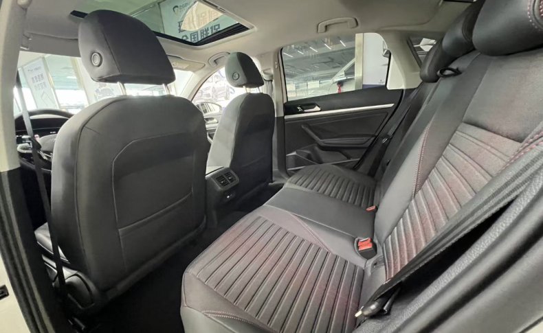 VOLKSWAGEN LAVIDA  2022