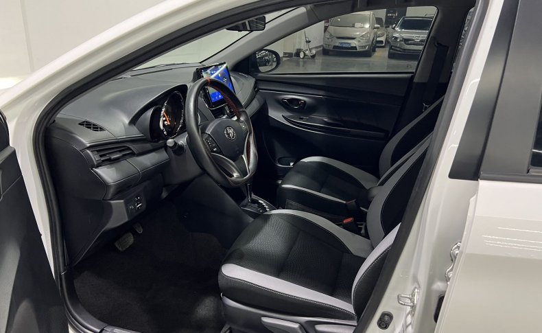 TOYOTA YARIS  2022
