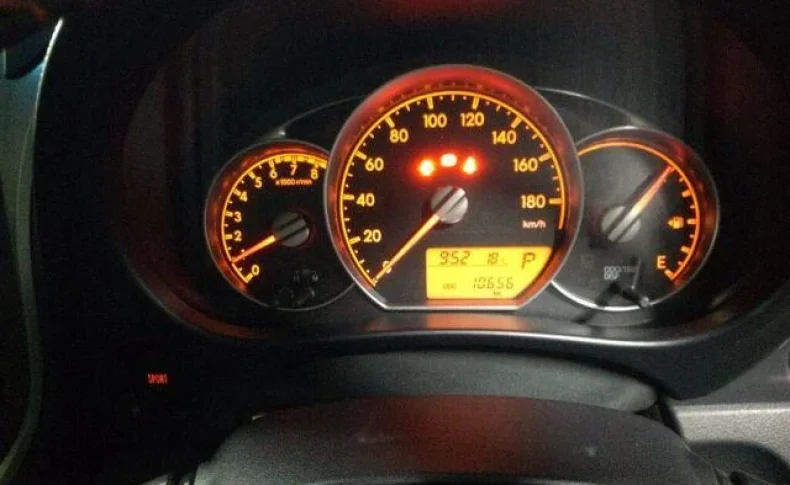 TOYOTA RACTIS S 2013