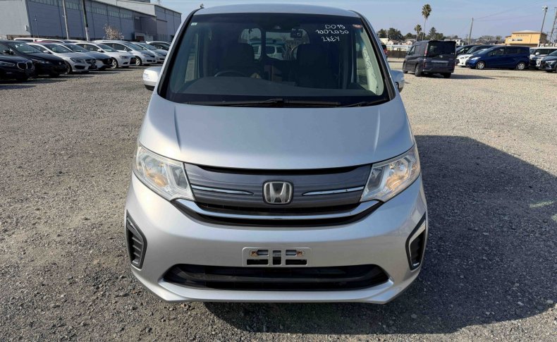 HONDA STEPWGN G 4WD 2015