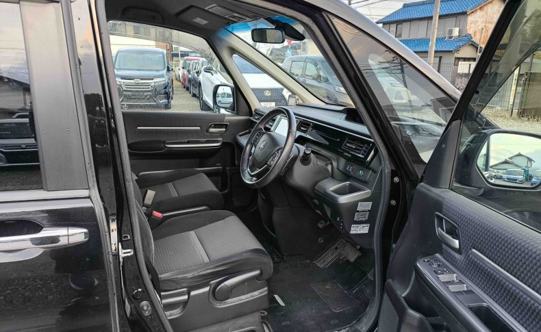 HONDA STEPWGN Spada Honda Sensing 2016