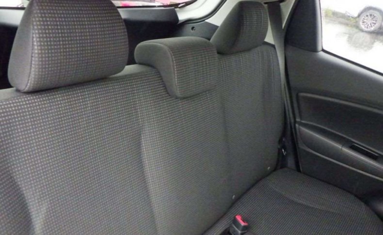 TOYOTA VITZ F 2019