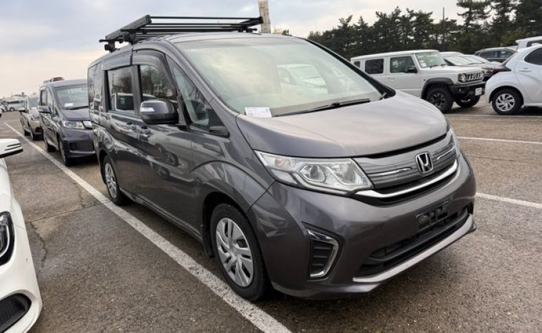 HONDA STEPWGN G 2018