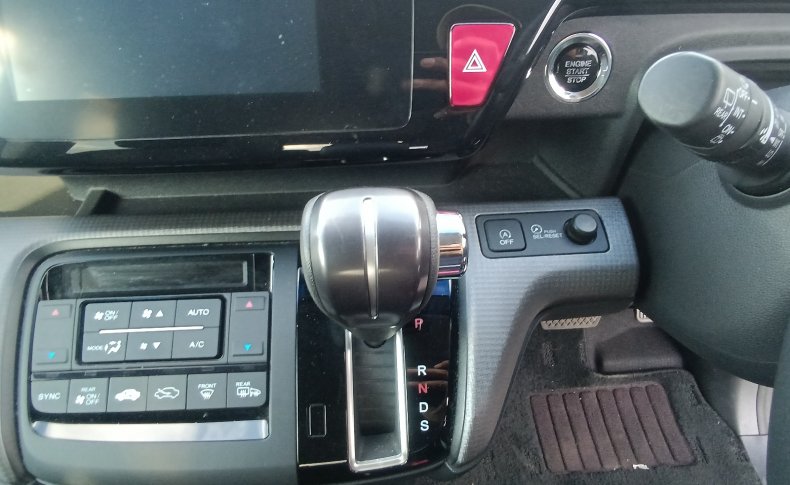 HONDA STEPWGN Spada Honda Sensing 2015