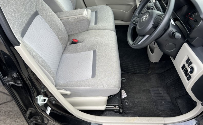 TOYOTA PASSO X S 2019