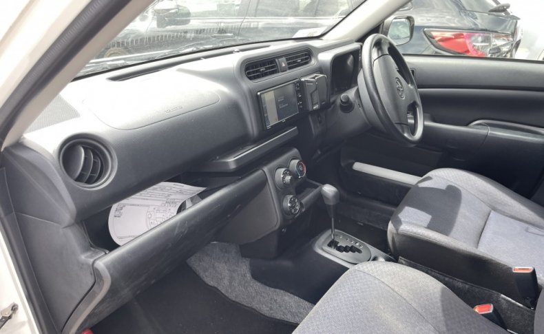 TOYOTA PROBOX DX COMFORT 2019