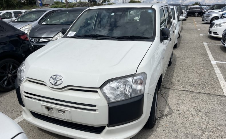 TOYOTA PROBOX DX COMFORT 2019
