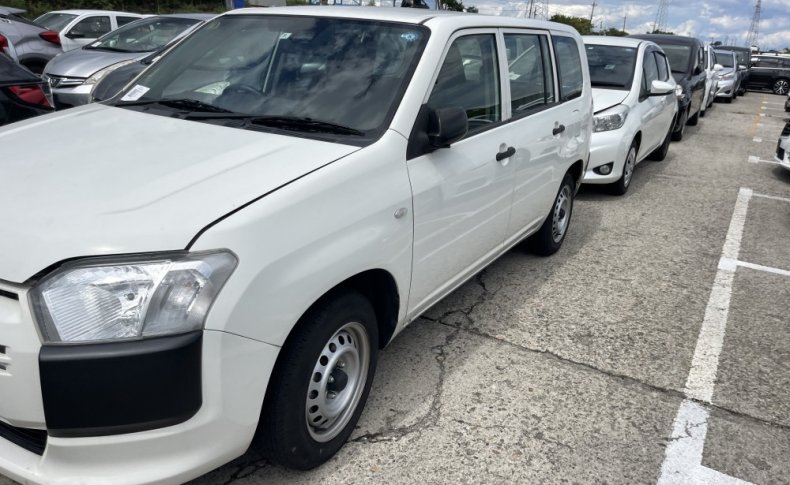 TOYOTA PROBOX DX COMFORT 2019