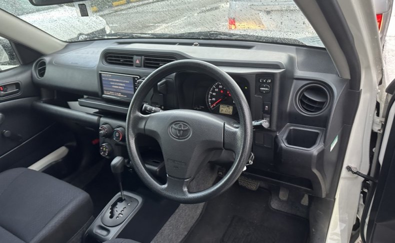 TOYOTA SUCCEED UL 2019