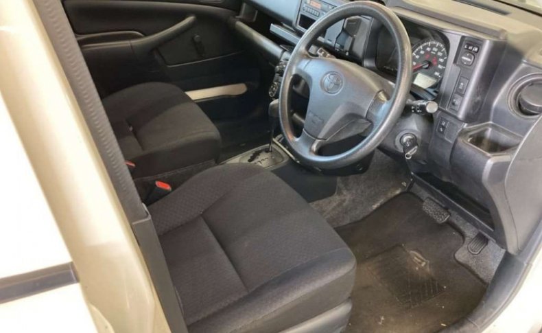 TOYOTA PROBOX DX COMFORT 4WD 2019